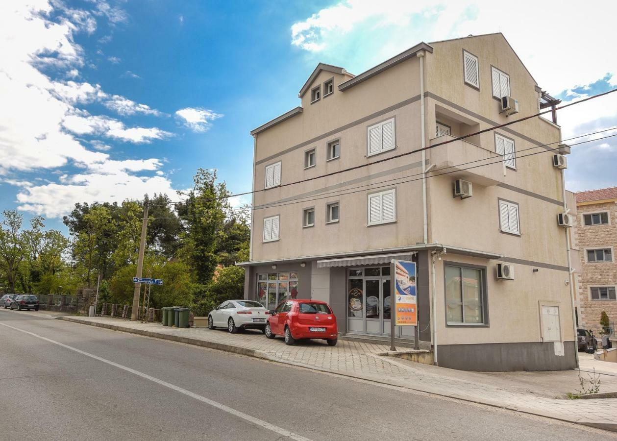 Sea Point Apart Hotel Tivat Extérieur photo